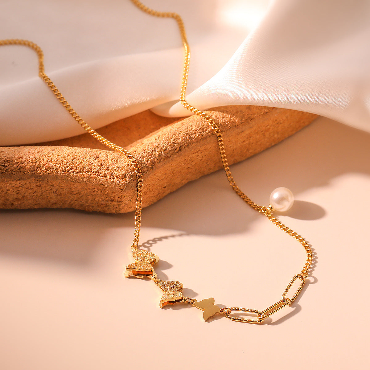 Collana con Ciondolo a Cuore Occhio di Allah in Stile Bohémien in Acciaio al Titanio per Donna
