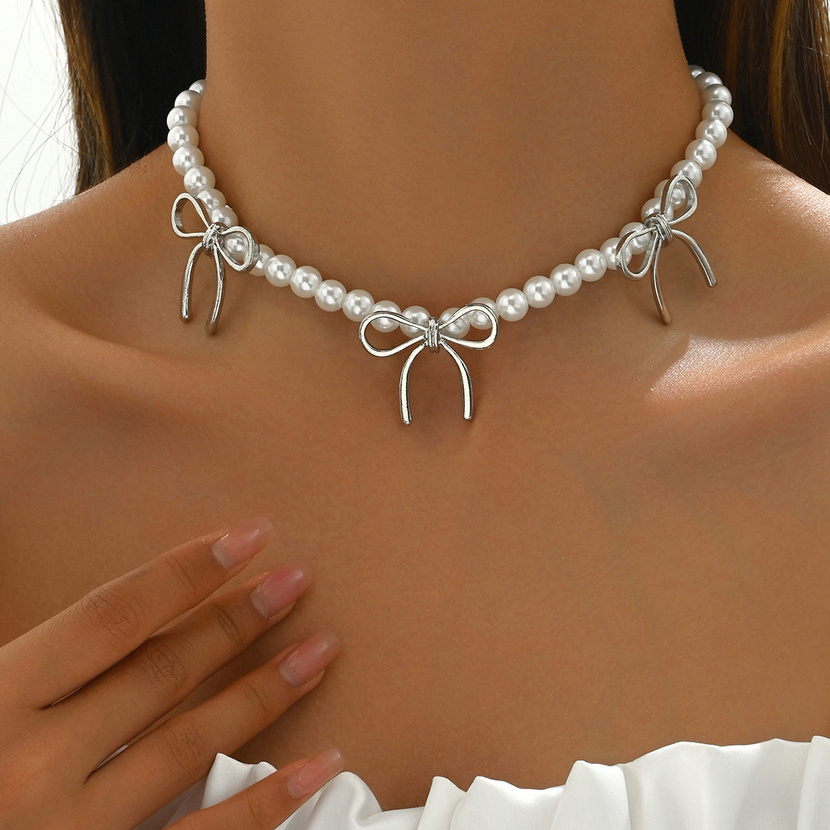 Collar de Moda con Lazo y Colgante Geométrico para Mujer en Aleación con Ensartado de Perlas, Cadena de Clavícula Minimalista
