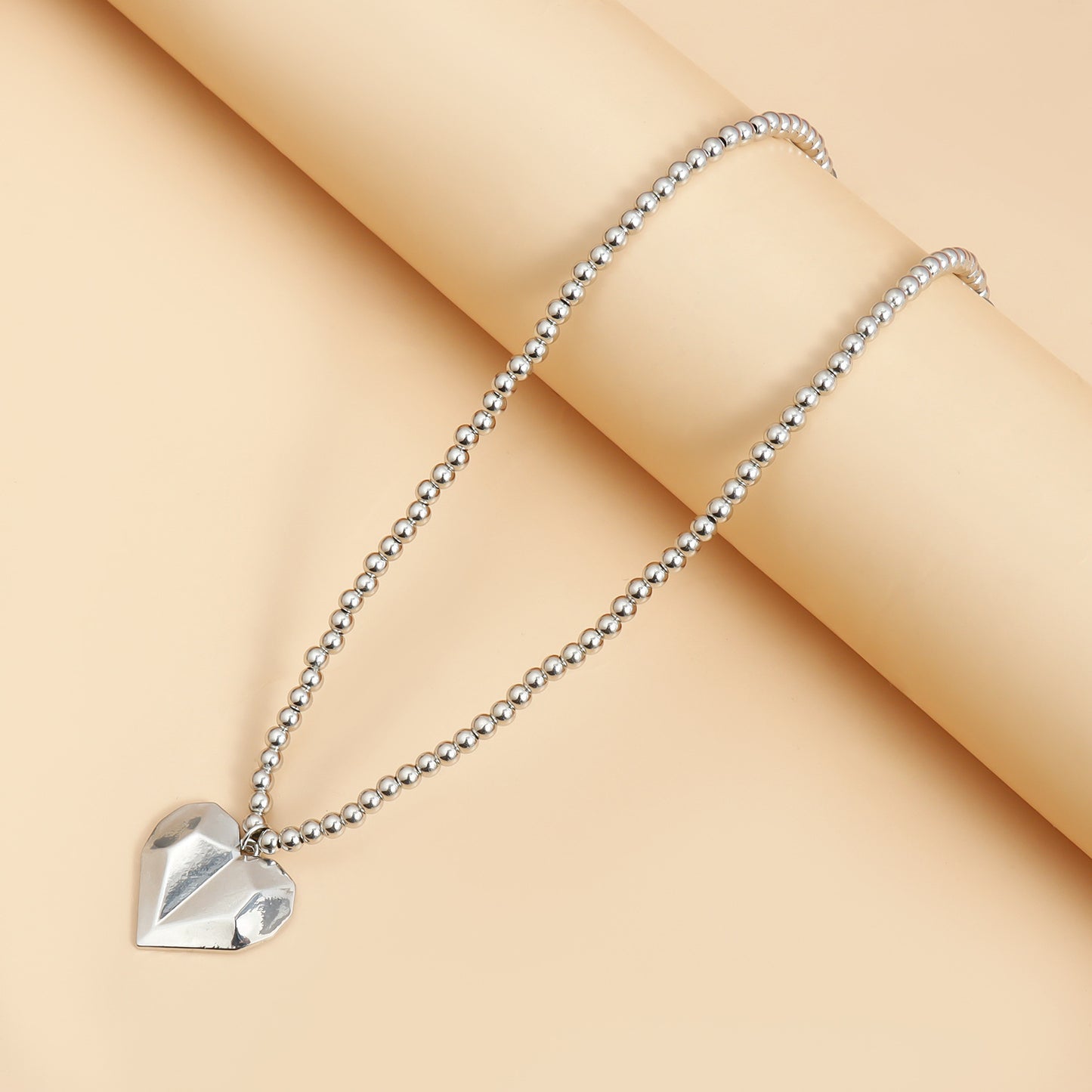 Minimalist Heart-Shaped Alloy Pendant Necklace with Plated Finish for Women Clavicle Chain