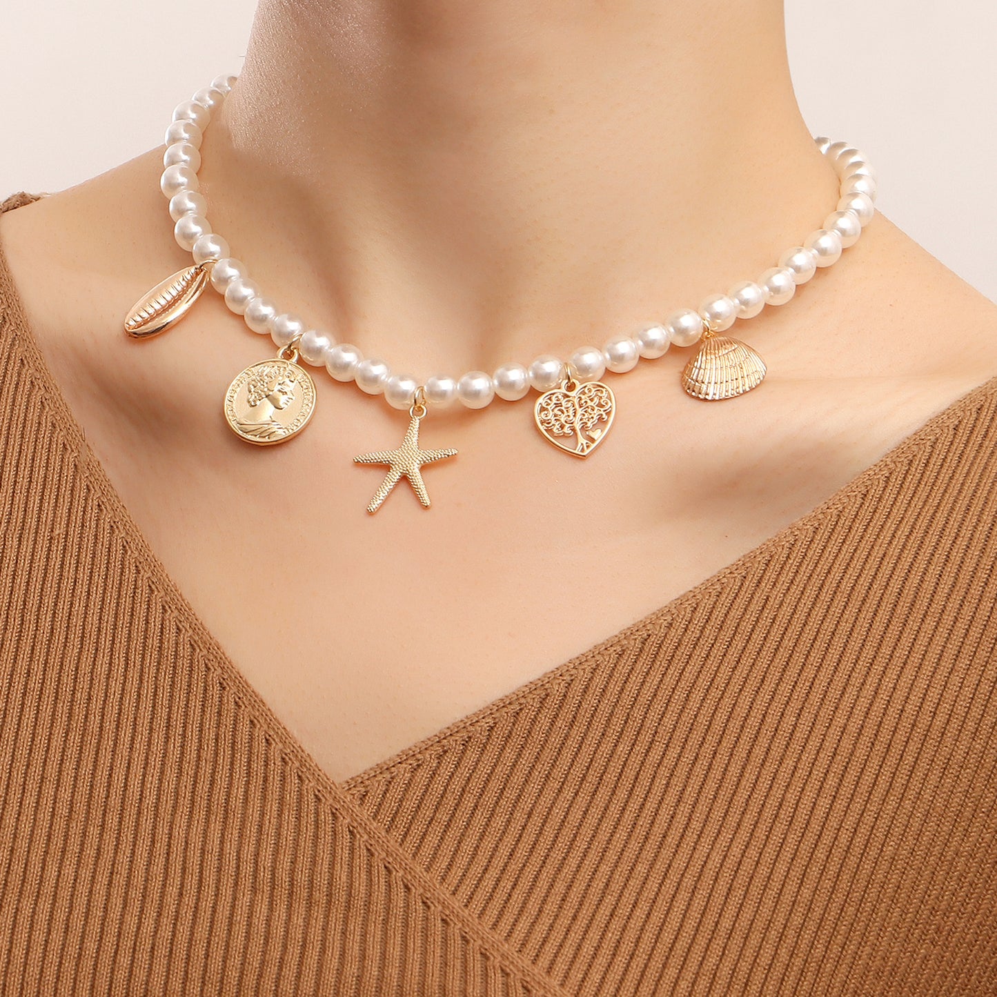 Ocean-Inspired Starfish Pendant Necklace for Women in Alloy with Plated Finish, Geometric Design, Adjustable Clavicle Chain