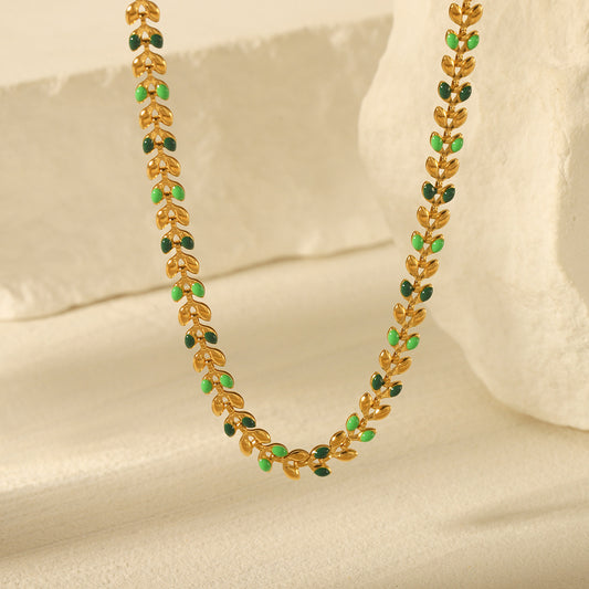Collana Minimalista con Foglie d'Olivo in Acciaio al Titanio con Smaltatura e Finitura Placcata per Donna