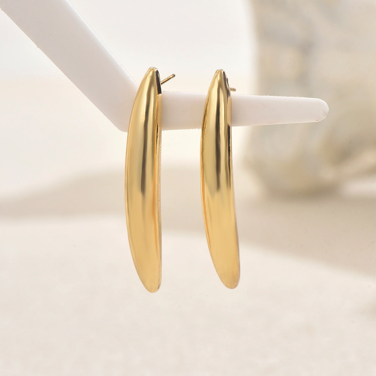 Pendientes de aleación de zinc con acabado chapado, geométricos minimalistas con forma de arco y lágrima para mujer