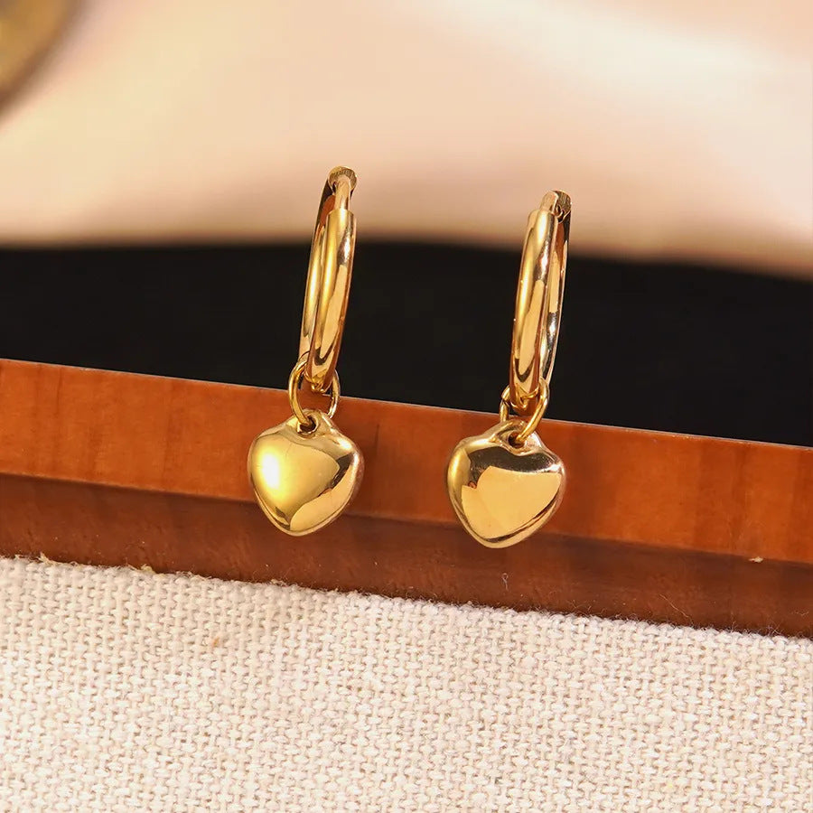 Set Collana e Orecchini da Donna a Goccia con Cuore Elegante Minimalista in Acciaio Inossidabile Placcato