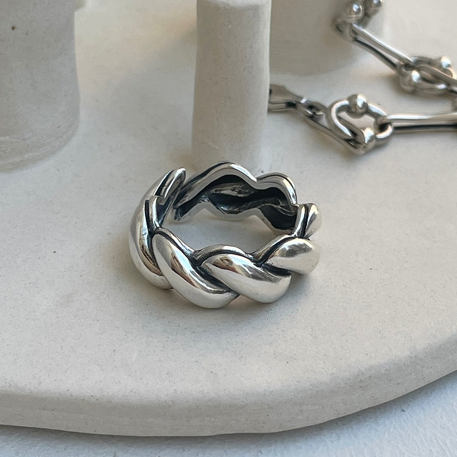 Minimalist Heart-Shaped 925 Sterling Silver Ring for Women with Rope Knot Detail and Vintage-Inspired Design