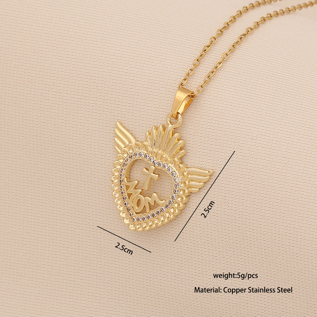 Minimalist Heart-Shaped Stainless Steel Necklace for Women with 'MOM' Letter Pendant and Delicate Clavicle Chain