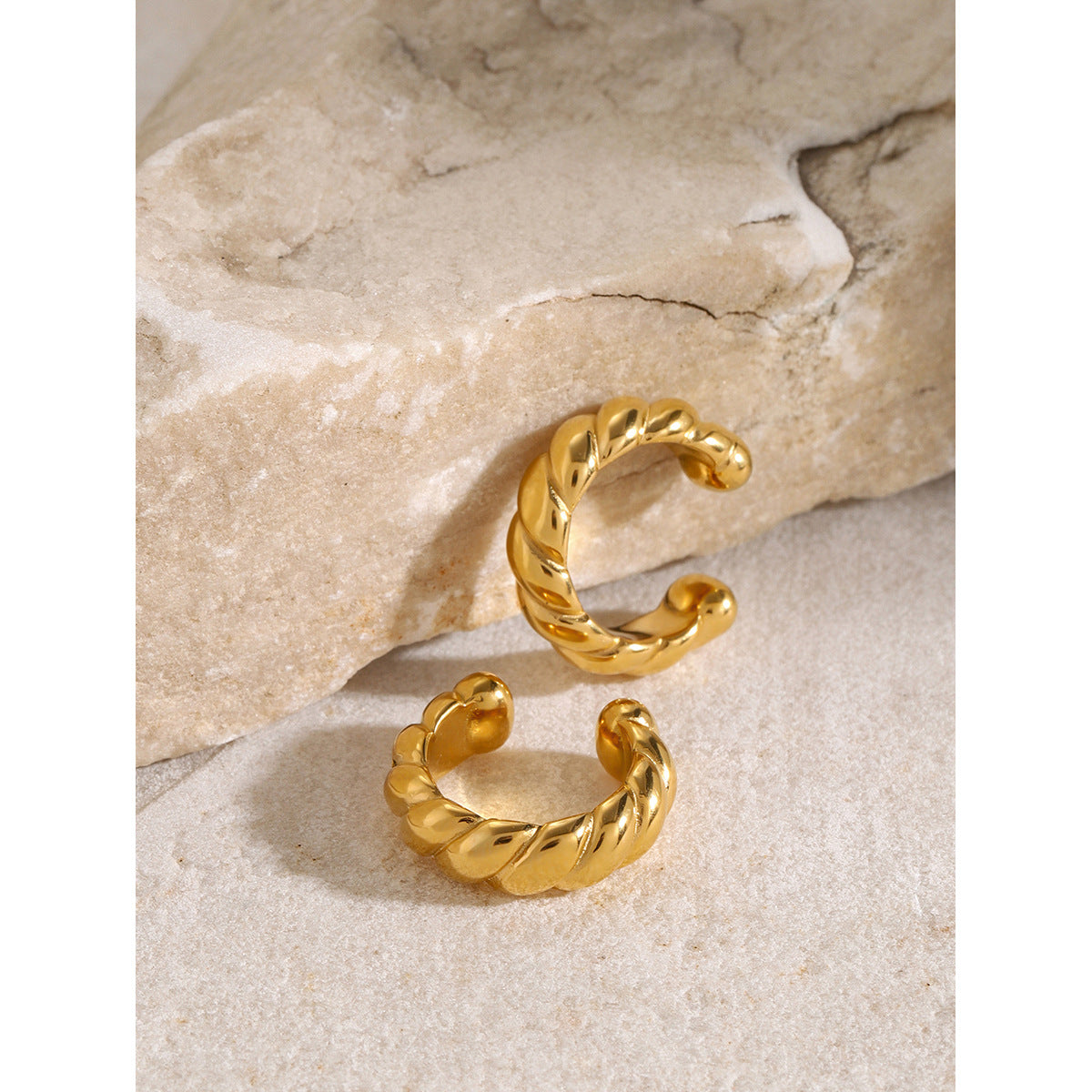 Pendientes de clip redondos en acero inoxidable bañados en oro de 18 quilates estilo Ins para mujer