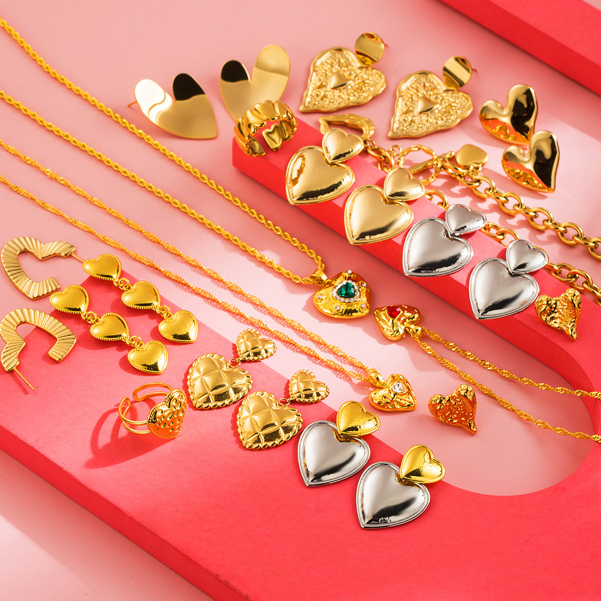 Collana placcata in acciaio inossidabile a forma di cuore, dolce e grintosa, da donna, con estetica minimalista e design a catenina sottile all'altezza della clavicola