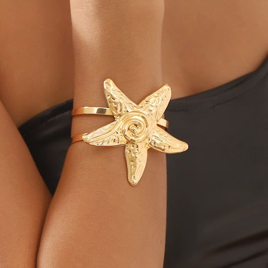 Audace bracciale rigido aperto a forma di stella marina in ferro con finitura galvanica per donna, stile per vacanze estive al mare