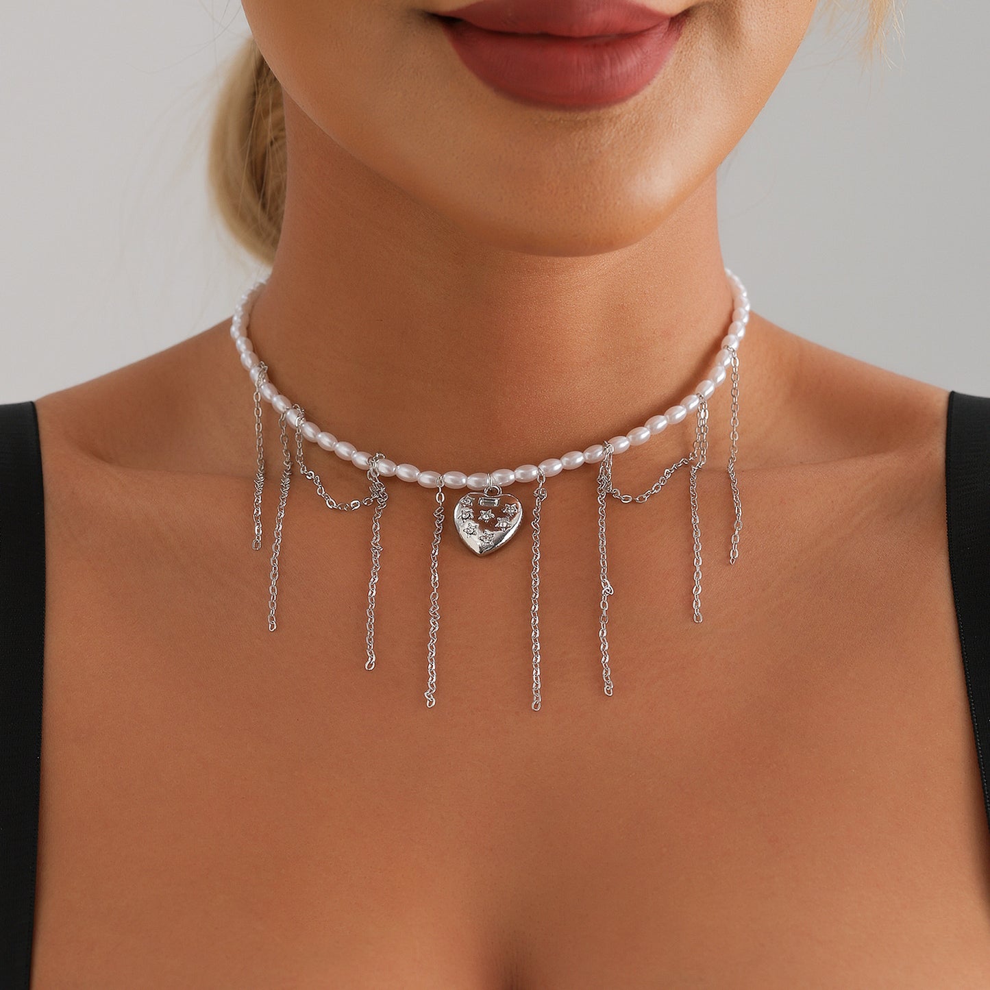 Collar de clavícula para mujer con colgante de corazón y estrella de estilo barroco a la moda, aleación chapada en oro y diseño geométrico