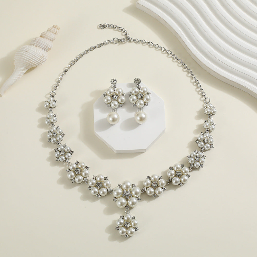 Set Collana e Orecchini da Donna Placcati in Lega con Fiori Vintage