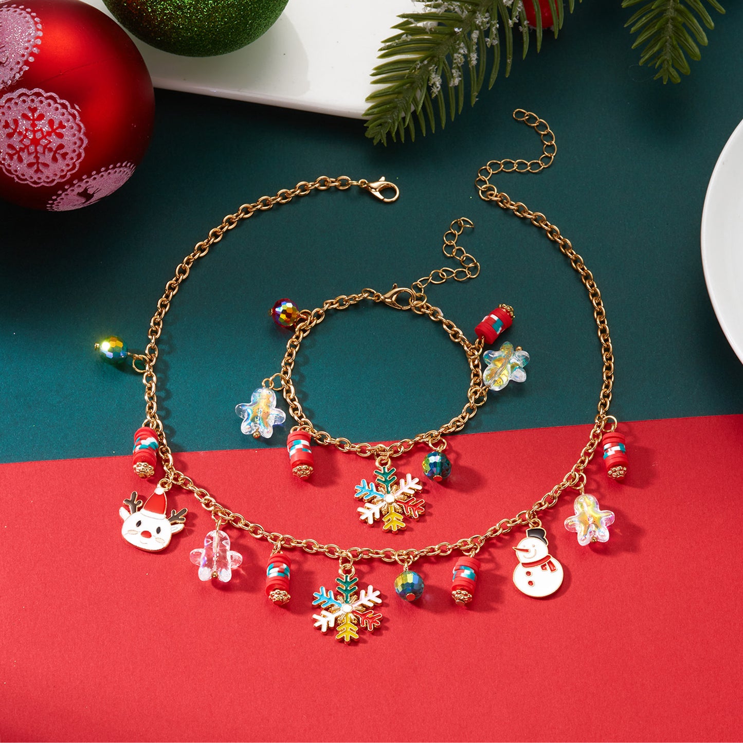 Fashion Christmas Tree Snowflake Santa Claus Pendant Necklace and Bracelet Set for Women with Alloy Construction and Electroplated Finish