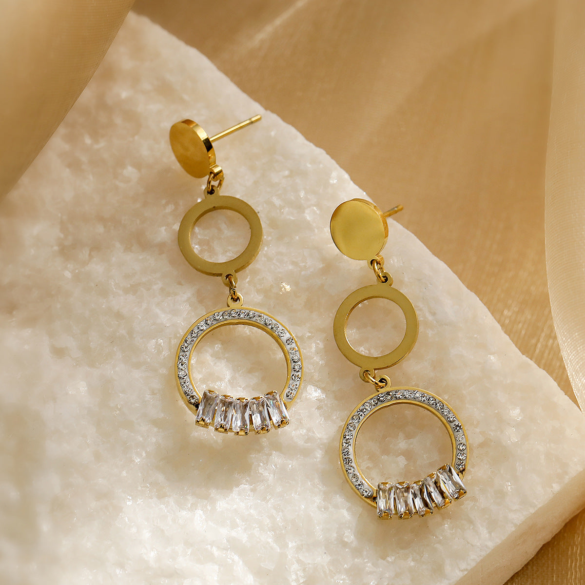 Minimalist Geometric Heart-Shaped Zirconia-Set Titanium Steel Earrings for Women