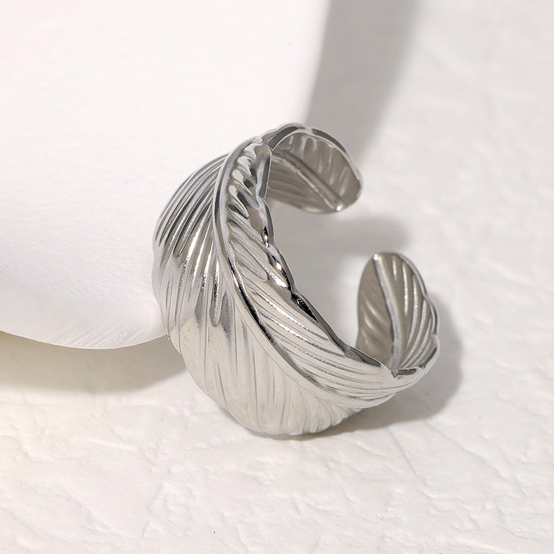 Anello Aperto Minimalista da Donna in Acciaio Inossidabile a Forma di Piuma con Finitura Placcata