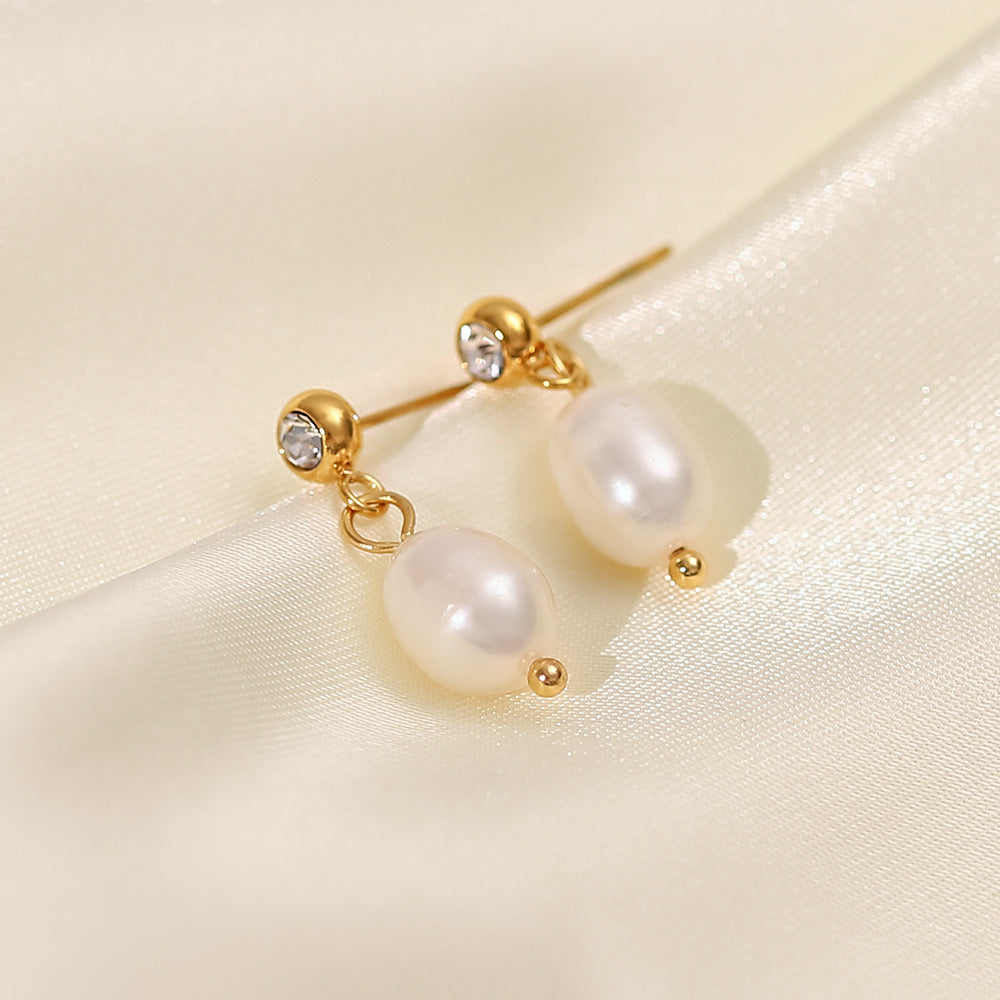 Orecchini a cerchio in stile francese vintage con perle d'acqua dolce ovali geometriche in acciaio inossidabile placcato oro 18 carati da donna