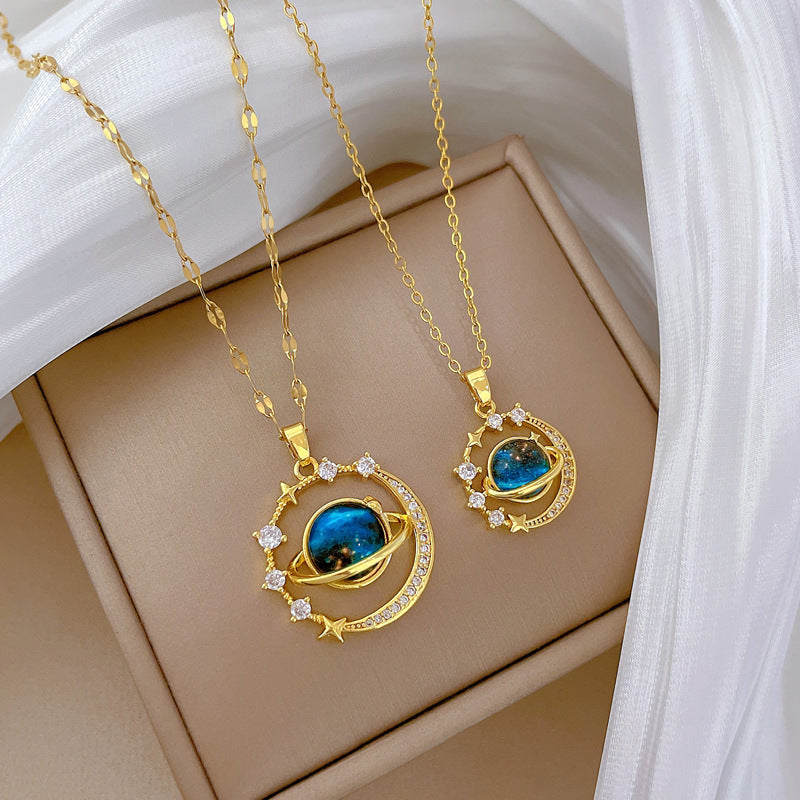 Collana Pendente Geometrica Luna e Stella Stile Cartone Animato per Donne, Catena Sottile in Acciaio Inossidabile con Strass Completi