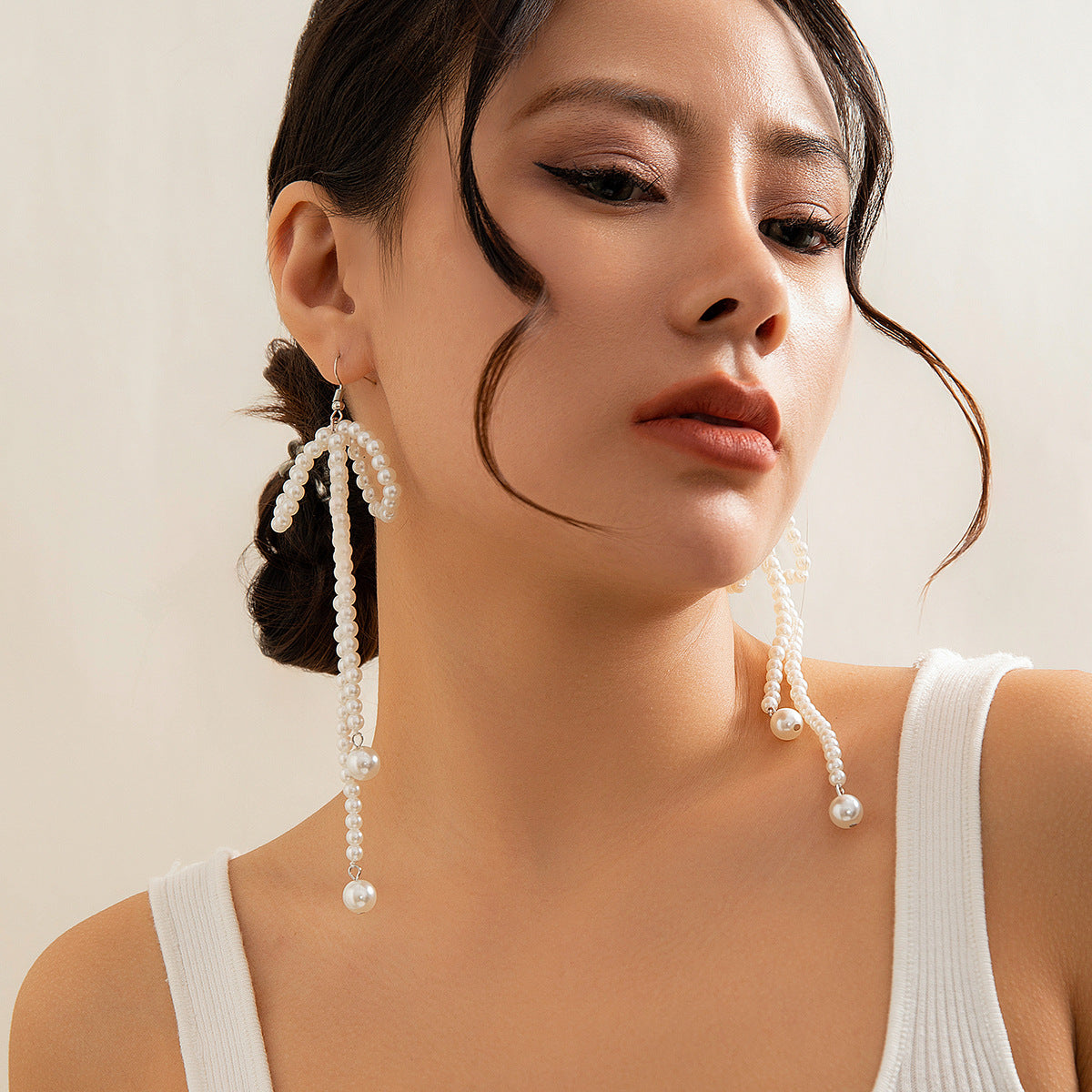 Dainty Bow-Shaped Earrings with Imitation Pearl Accents for Women, Handcrafted Fresh and Sweet Style
