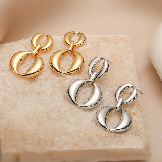 Orecchini geometrici minimalisti in rame placcati in oro 18 carati da donna — Gioielli per le orecchie di lusso leggeri e alla moda
