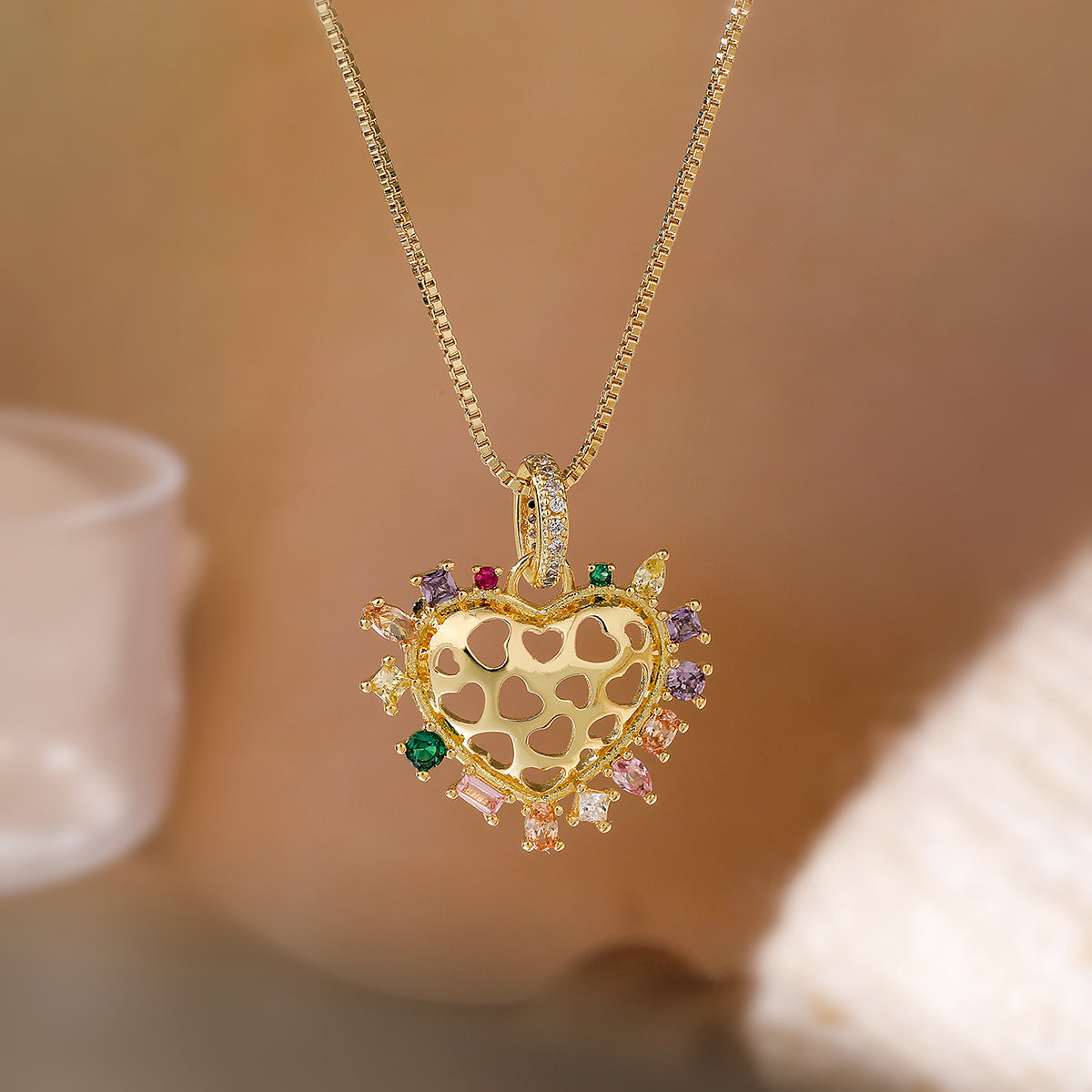 Collana con Pendente a Cuore Minimalista in Rame, Placcata Oro 18K e con Accenti di Zircone per Donna