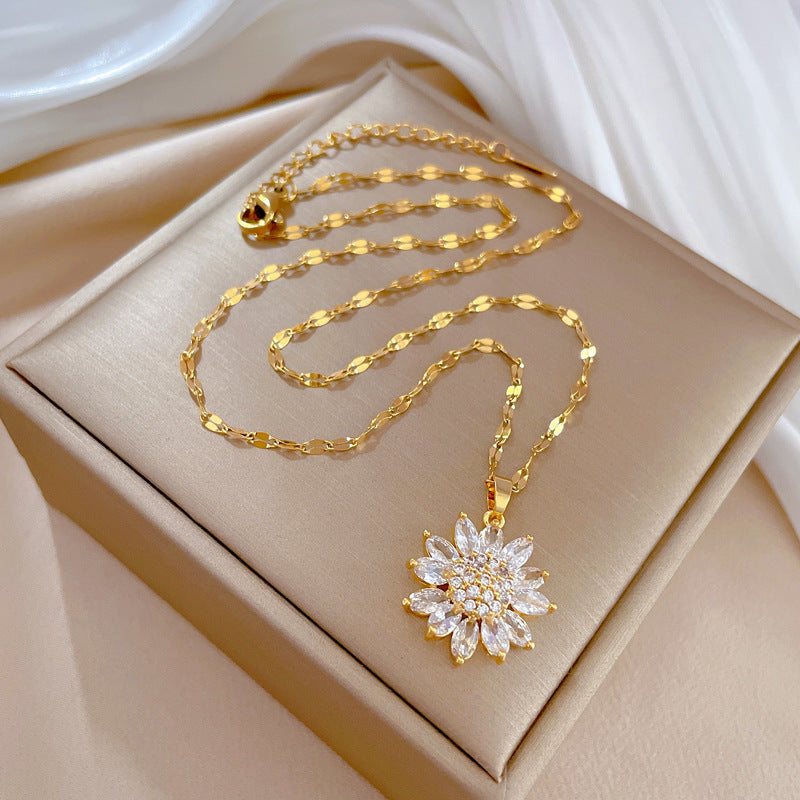 Sunflower Luxury Banquet Wedding Necklace for Women Titanium Steel Geometric Clavicle Chain