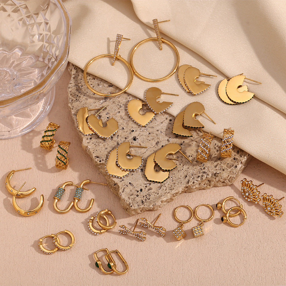 Orecchini geometrici in acciaio inossidabile alla moda con placcatura in oro 18 carati, design cavo a C micro-pavé da donna