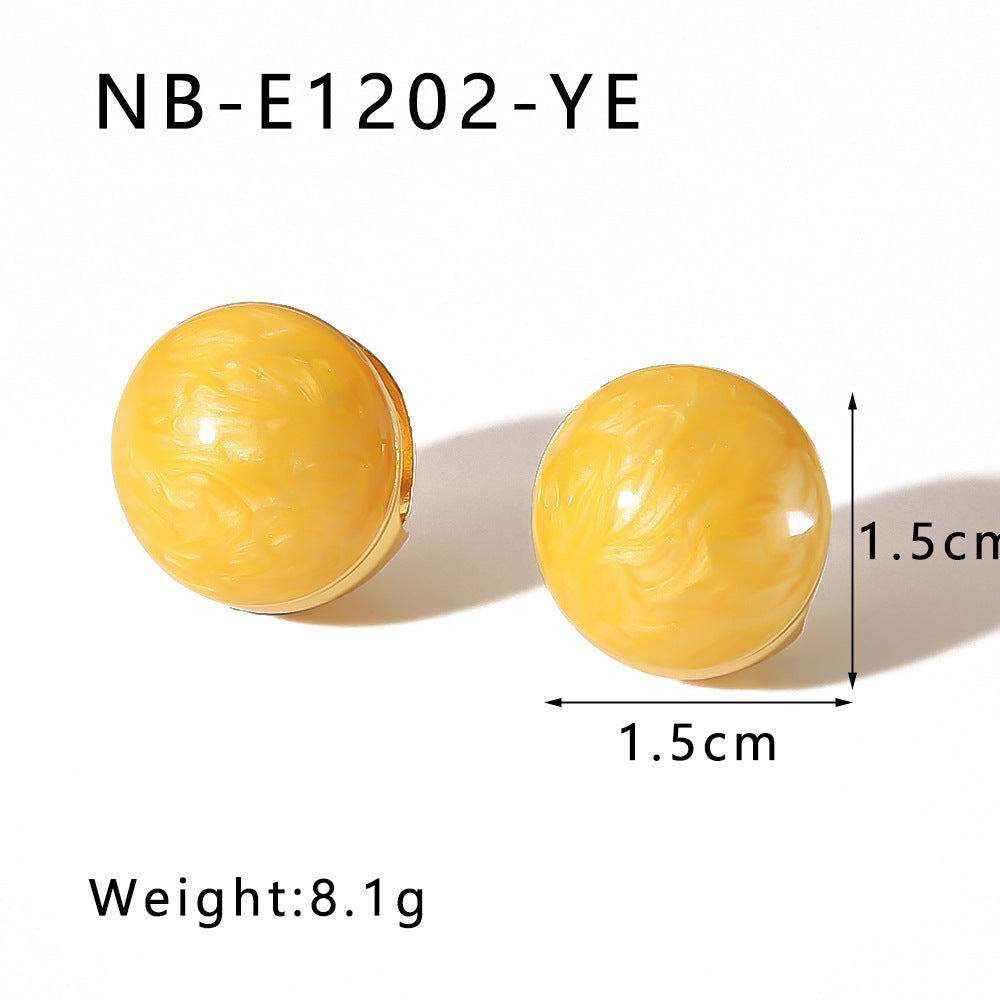 Orecchini da donna in acciaio al titanio con placcatura in oro 18 carati a forma di cuore e sfera, dal design minimalista