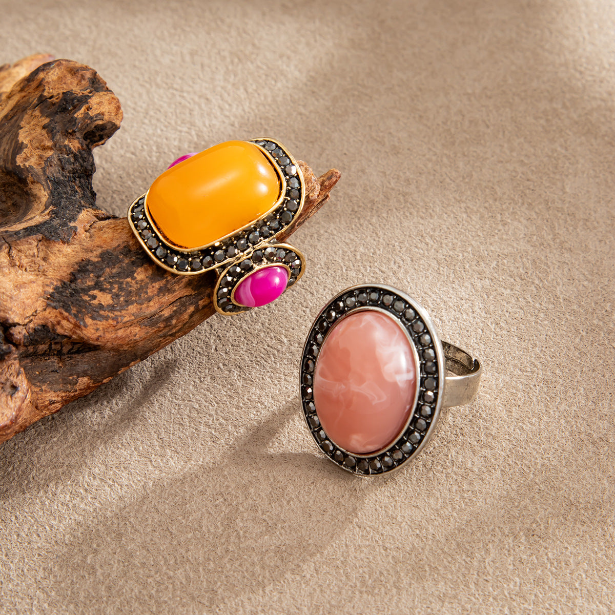 Vintage Bohemian Ethnic Geometric Oval Zinc Alloy Plated Ring with Rhinestone and Gemstone Inlay for Women