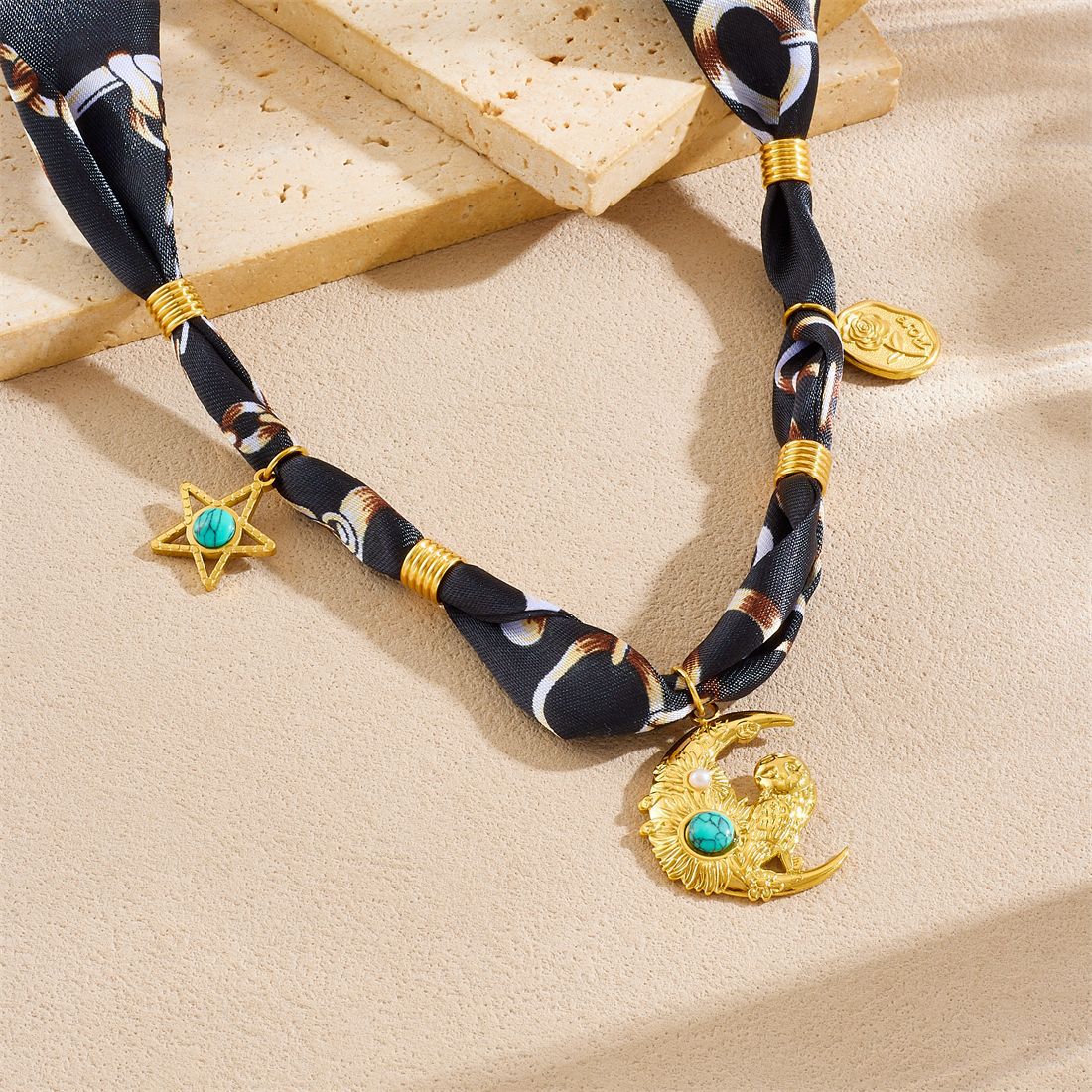 Elegant Leopard Print Floral Drip Oil Heart Sun Pendant Stainless Steel Necklace for Women