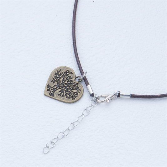 Collana con ciondolo a cuore Albero della Vita vintage in acciaio inossidabile con charm in acciaio al titanio e finitura galvanizzata per uso quotidiano unisex