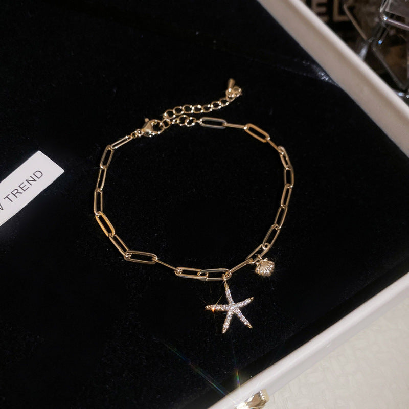 Luxury Elegant Geometric Round Cubic Zirconia Inlaid Brass Bracelet for Women