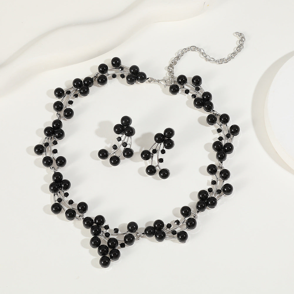 Chic Floral Pearl Pendant Necklace Set for Women Alloy Chain with Olive Branch and Flower Motifs Minimalist Elegant Layering Jewelry