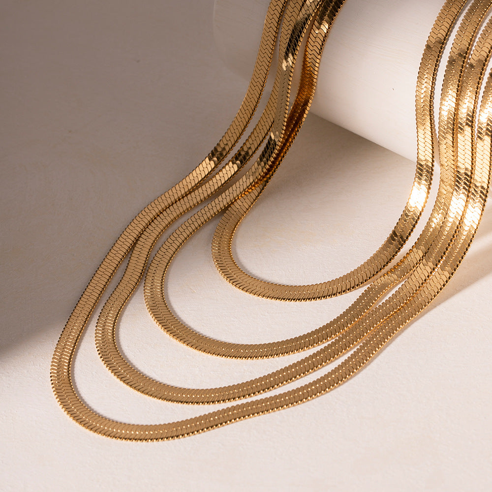 Collar con colgante de acero de titanio estilo geométrico con cadena de acero inoxidable chapada en oro para mujer