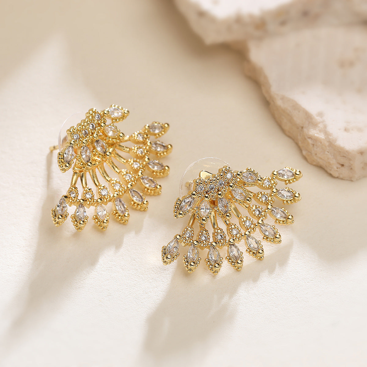 Fashionable Geometric Butterfly Stud Earrings for Women in Copper with 18K Gold Plating and Zircon Inlay
