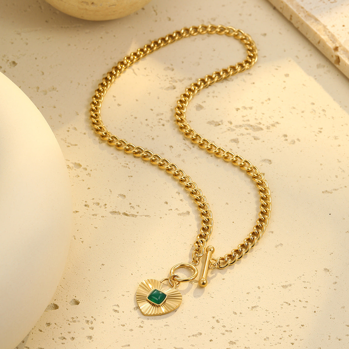 Collar vintage geométrico de circonita verde de acero inoxidable para mujer con baño de oro de 18 quilates, cadena de clavícula delicada