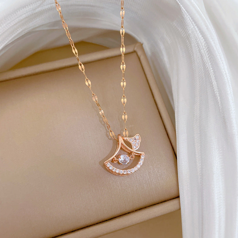 Sweet Elegant Ginkgo Leaf Plant Shape Rhinestone Inlay Titanium Steel Necklace with Cable Chain for Unisex