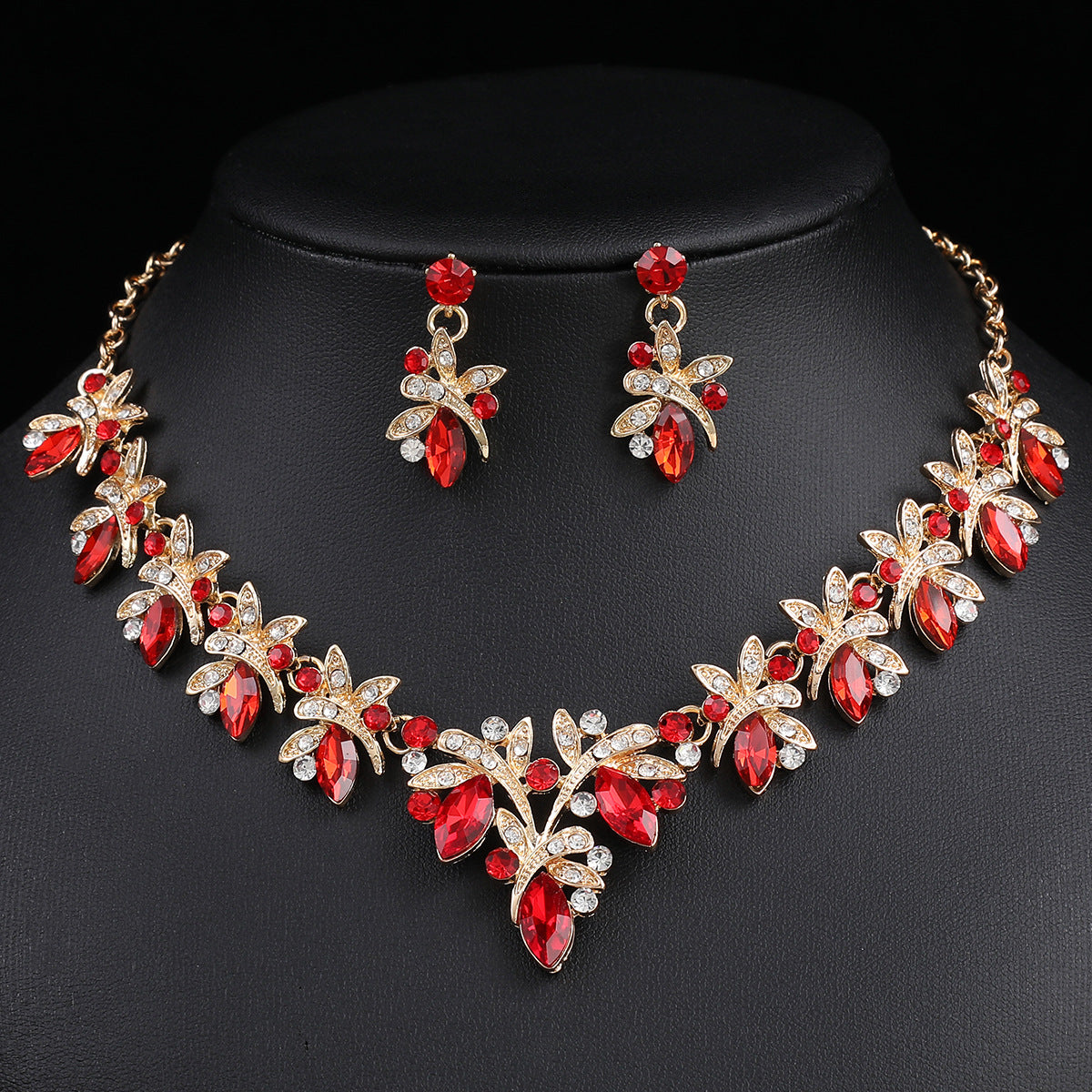 Rustic Floral Style Dragonfly Pendant Necklace and Earrings Set in Alloy with Rhinestone Inlay and Gold Plating on O-Chain for Women