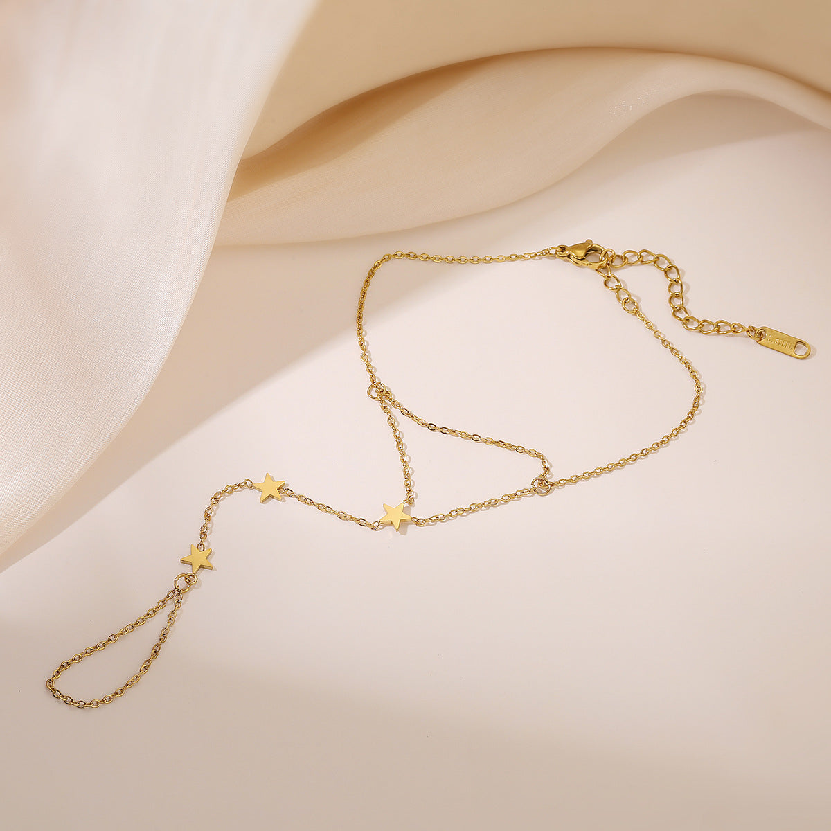 Minimalist Geometric Stainless Steel Hand Chain for Women with 18K Gold Plating and Irregular Design