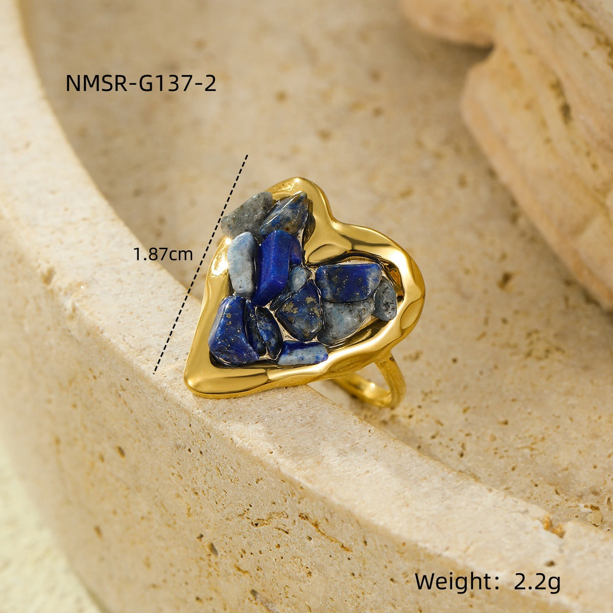 Anillo minimalista de acero inoxidable en forma de corazón con baño de oro de 18 quilates e incrustaciones de piedra natural para mujer