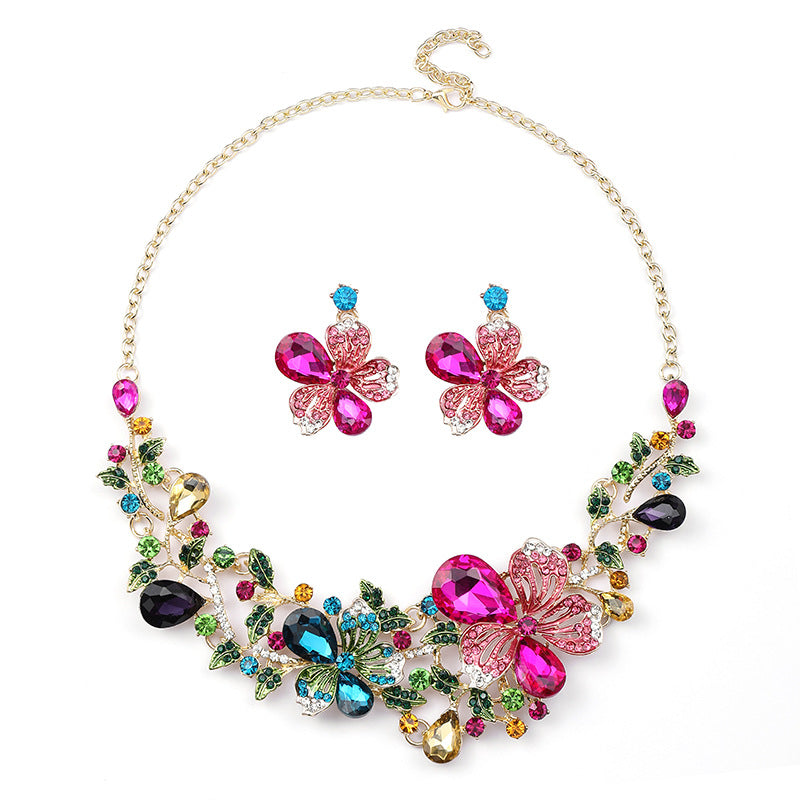 Juego de collar con colgante floral vintage para mujer, collar con relicario de esmalte de color, aleación, con pendientes a juego