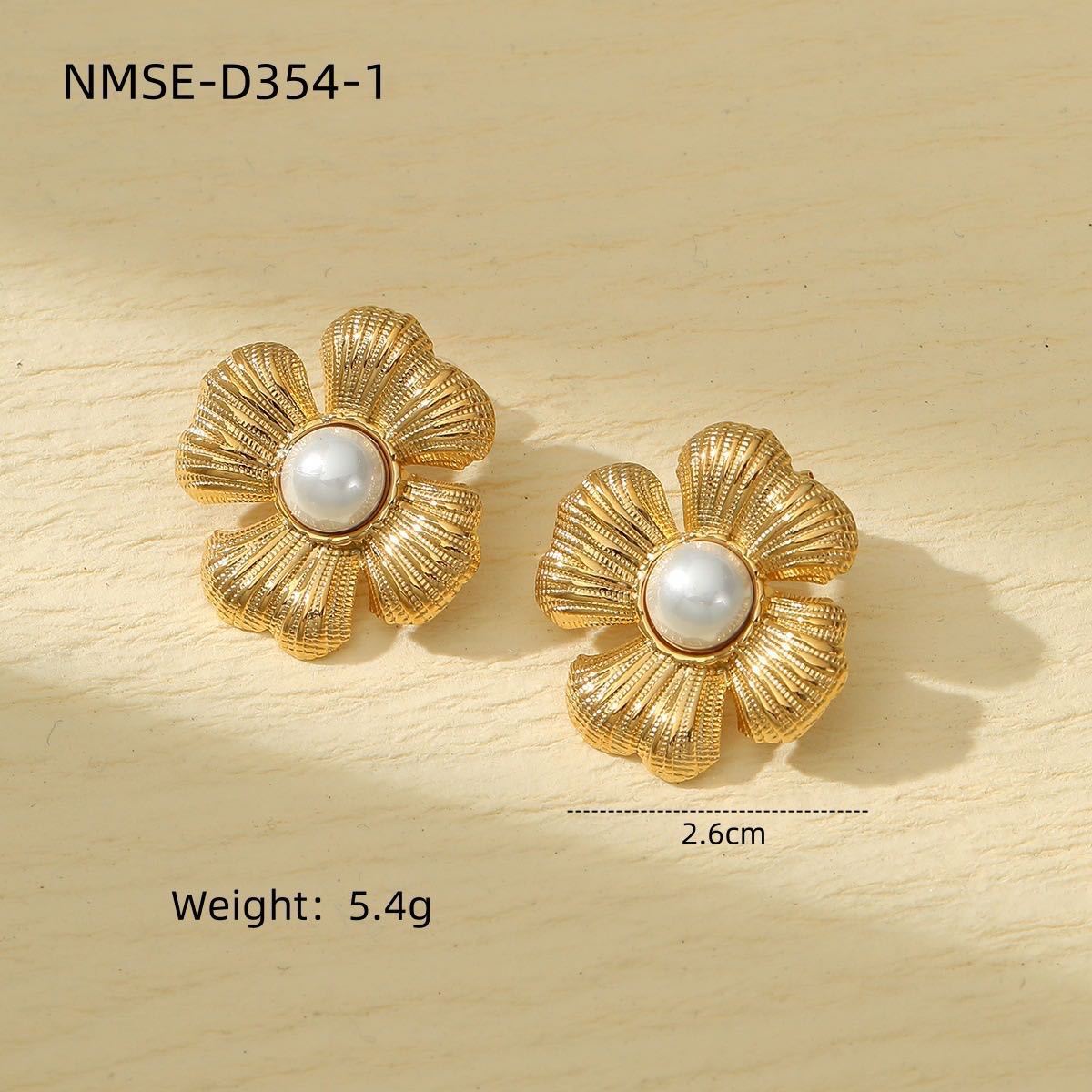 Orecchini a perno da donna in acciaio inossidabile placcato oro 18K con motivo floreale alla moda, onda e forme geometriche