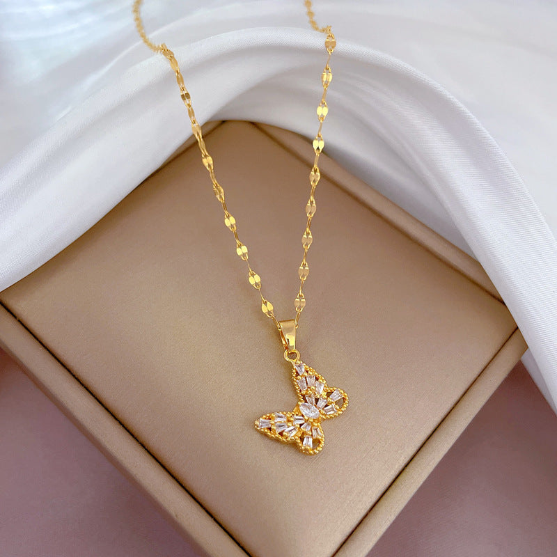 Collar minimalista con colgante de mariposa en acero de titanio con incrustaciones de diamantes de imitación, delicado diseño floral para mujer