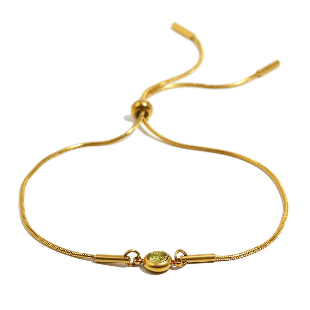 Bracciale alla moda geometrico in acciaio inossidabile con placcatura in oro 18 carati e catena a serpente regolabile con accenti di zirconi rotondi