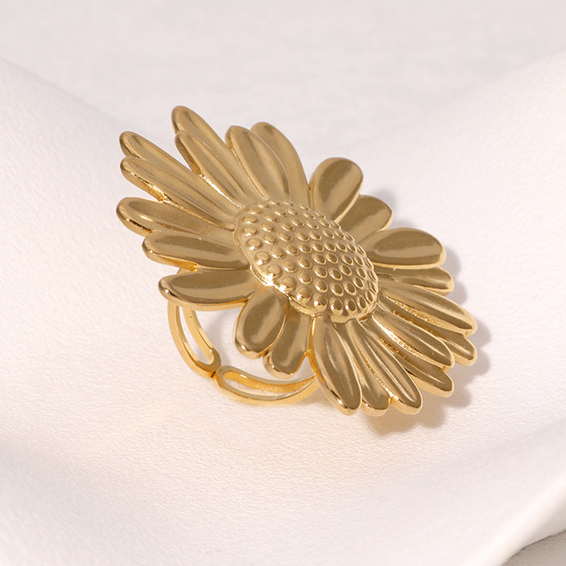 Minimalist Sunflower-Shaped Stainless Steel Ring with 18K Gold Plating for Women