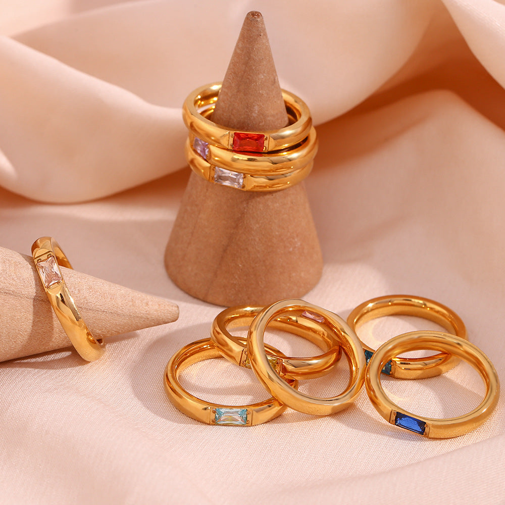 Anillo Minimalista Geométrico de Acero Inoxidable con Baño de Oro de 18K y Piedra Natal de Zirconia Rectangular para Mujer