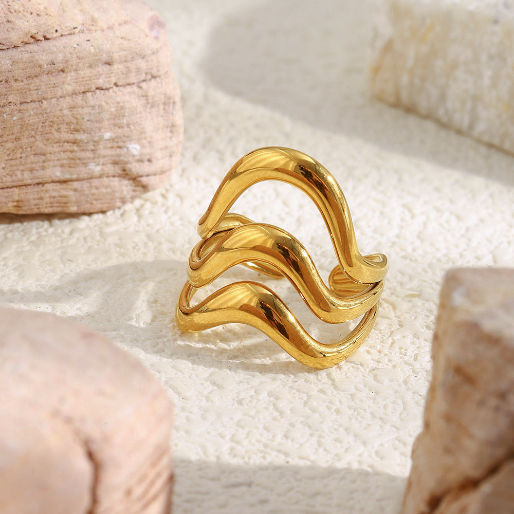 Anello da donna minimalista regolabile placcato oro 18 carati con onda in acciaio inossidabile