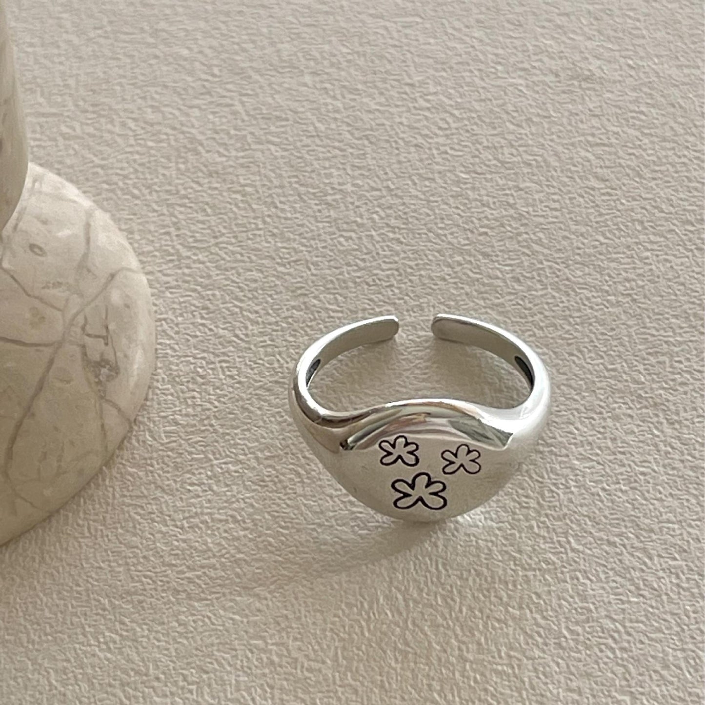 Anello floreale vintage in argento sterling 925 con finitura anticata da donna design ovale geometrico
