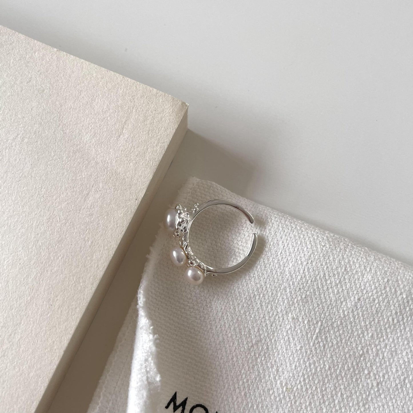 Minimalist Sweet 925 Sterling Silver Round Pearl Ring Vintage Finish