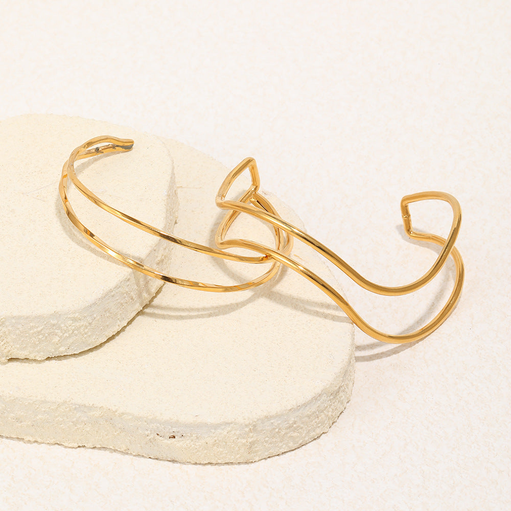 Minimalist Luxury 18K Gold Plated Geometric Twisted Line Stainless Steel Bracelet
