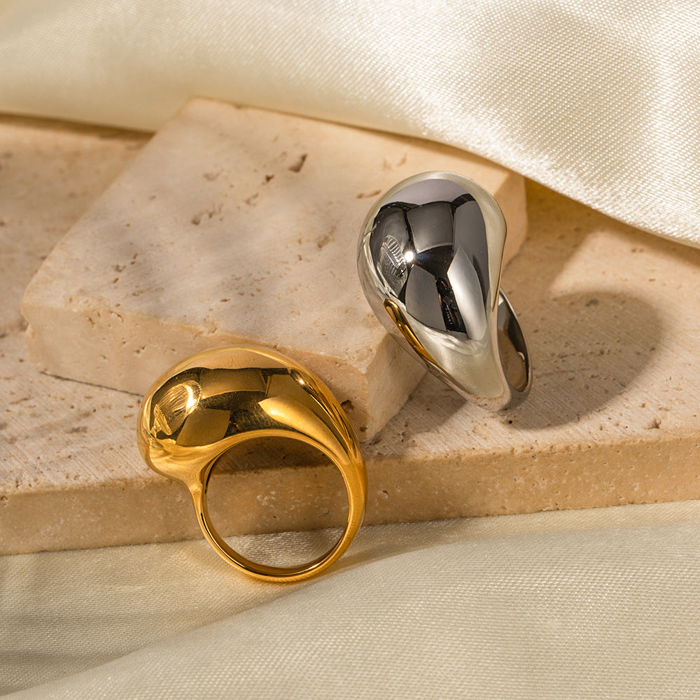 Anillo Cerrado de Acero Inoxidable con Baño de Oro de 18K de Diseño Geométrico y Moderno para Mujer