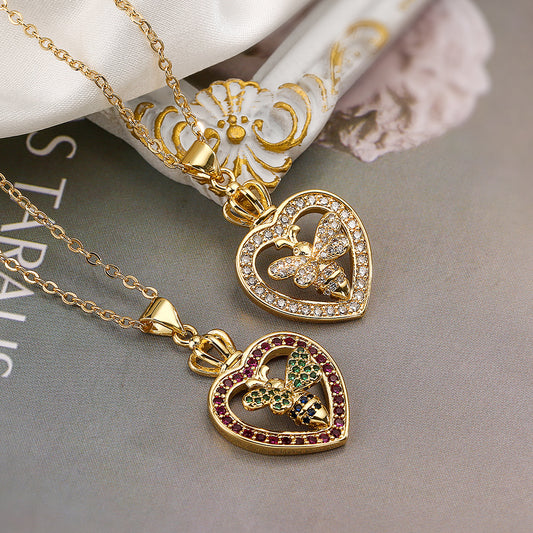 Collar minimalista con colgante de abeja y corazón para mujer, con base de cobre bañada en oro auténtico e incrustaciones de circonitas