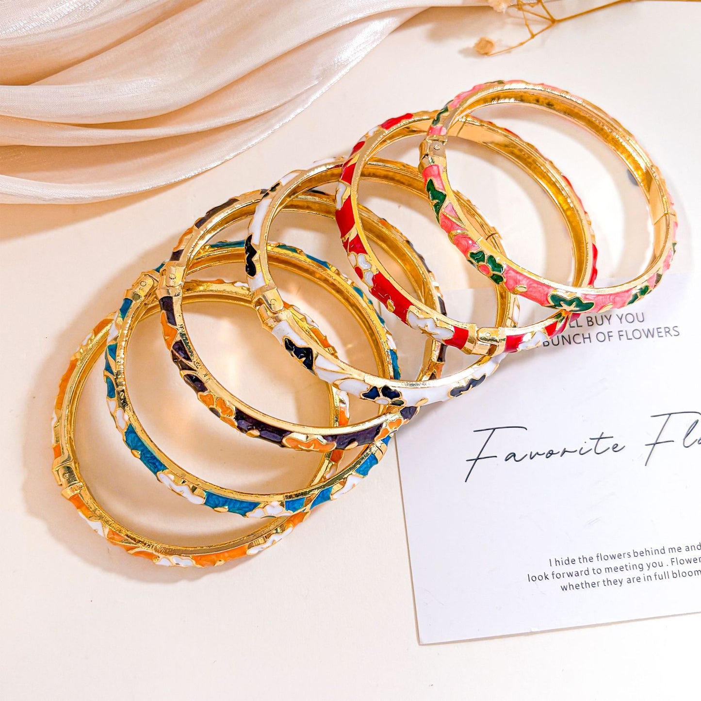 Vintage Elegant Floral Enamel Drip Oil Rhinestone Inlaid Alloy Bangle Bracelet for Women